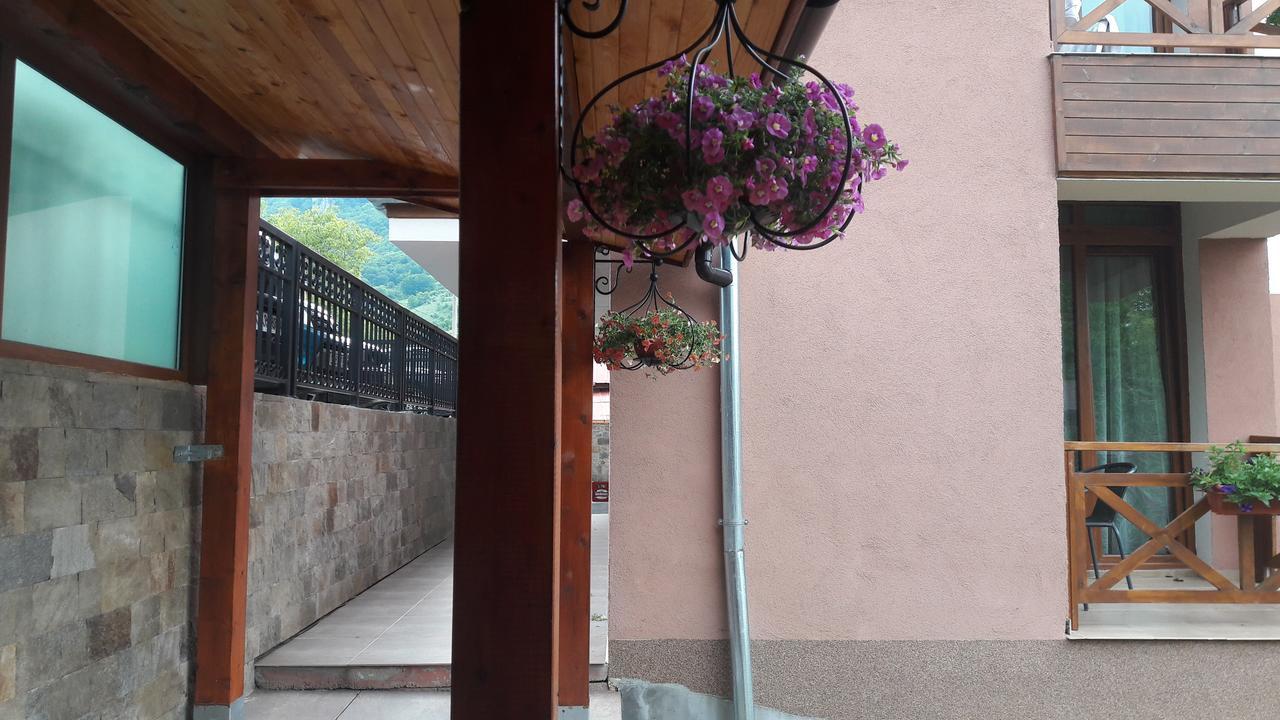 Lakata Guest House Zasele Dış mekan fotoğraf